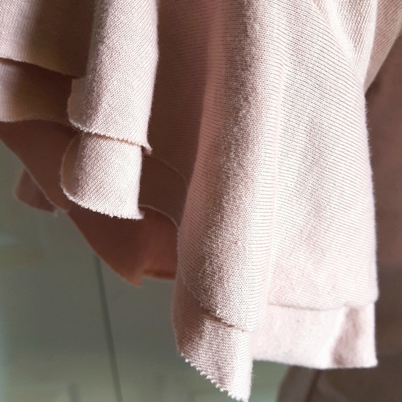 Romeo + Juliet Metallic Collar Ruffle Sleeve Tee - Picture 5 of 6